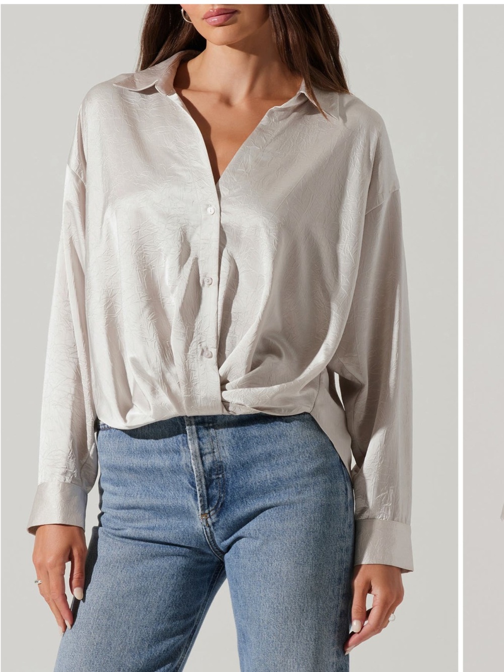 NWT ASTR the Label Corrine Button-Up Shirt in Silver